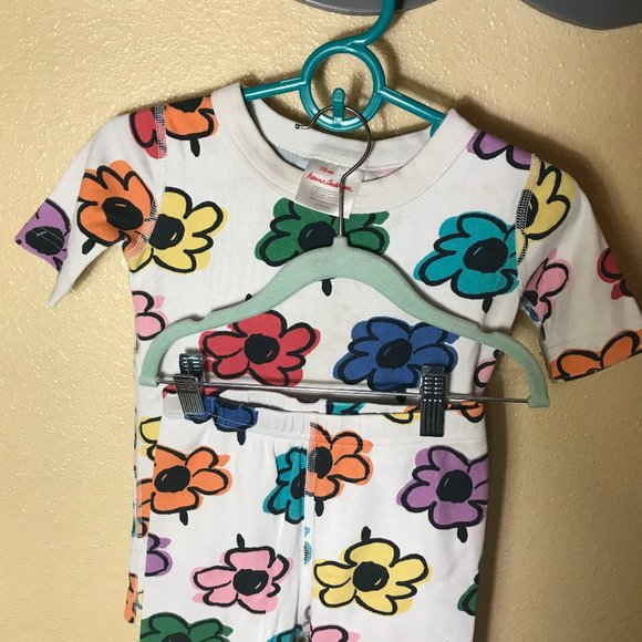 Hanna Andersson Organic Cotton Flower Pajamas set size 5T - Picture 5 of 5
